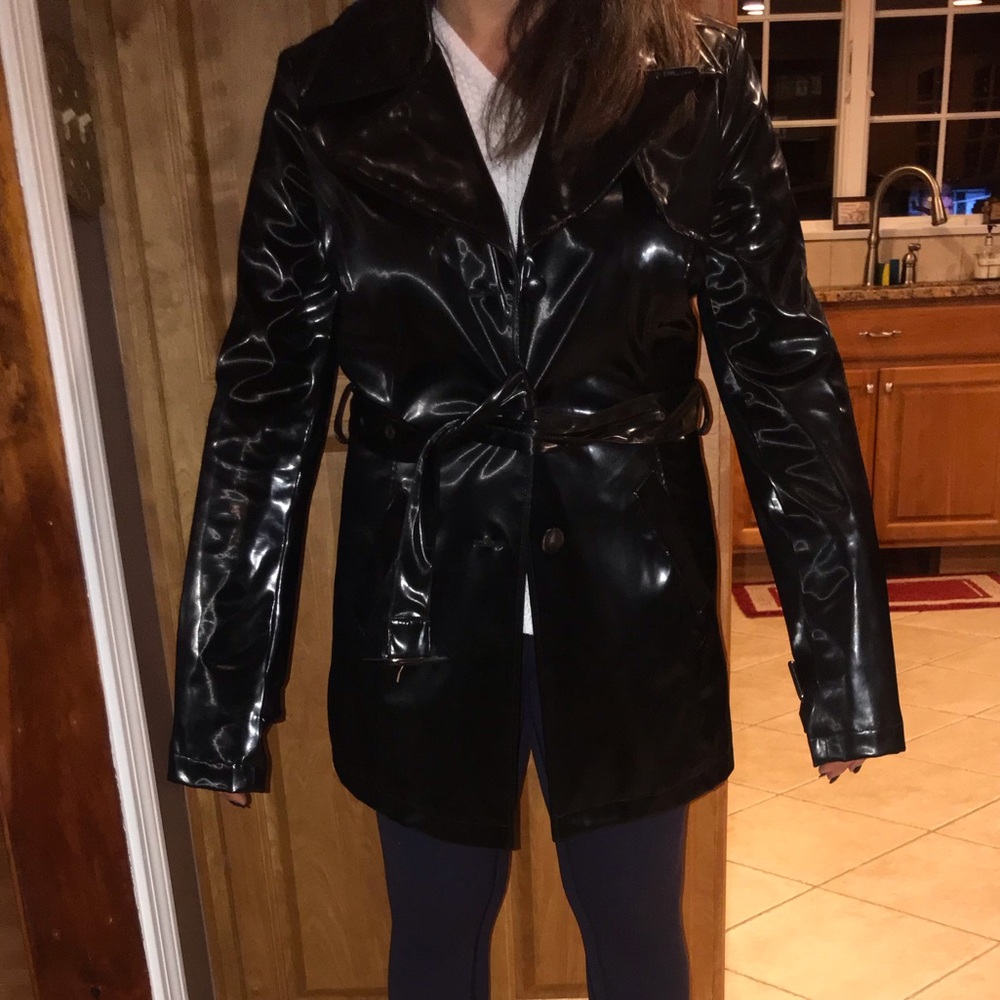 🖤BEBE🖤 Cute Rain Coat!